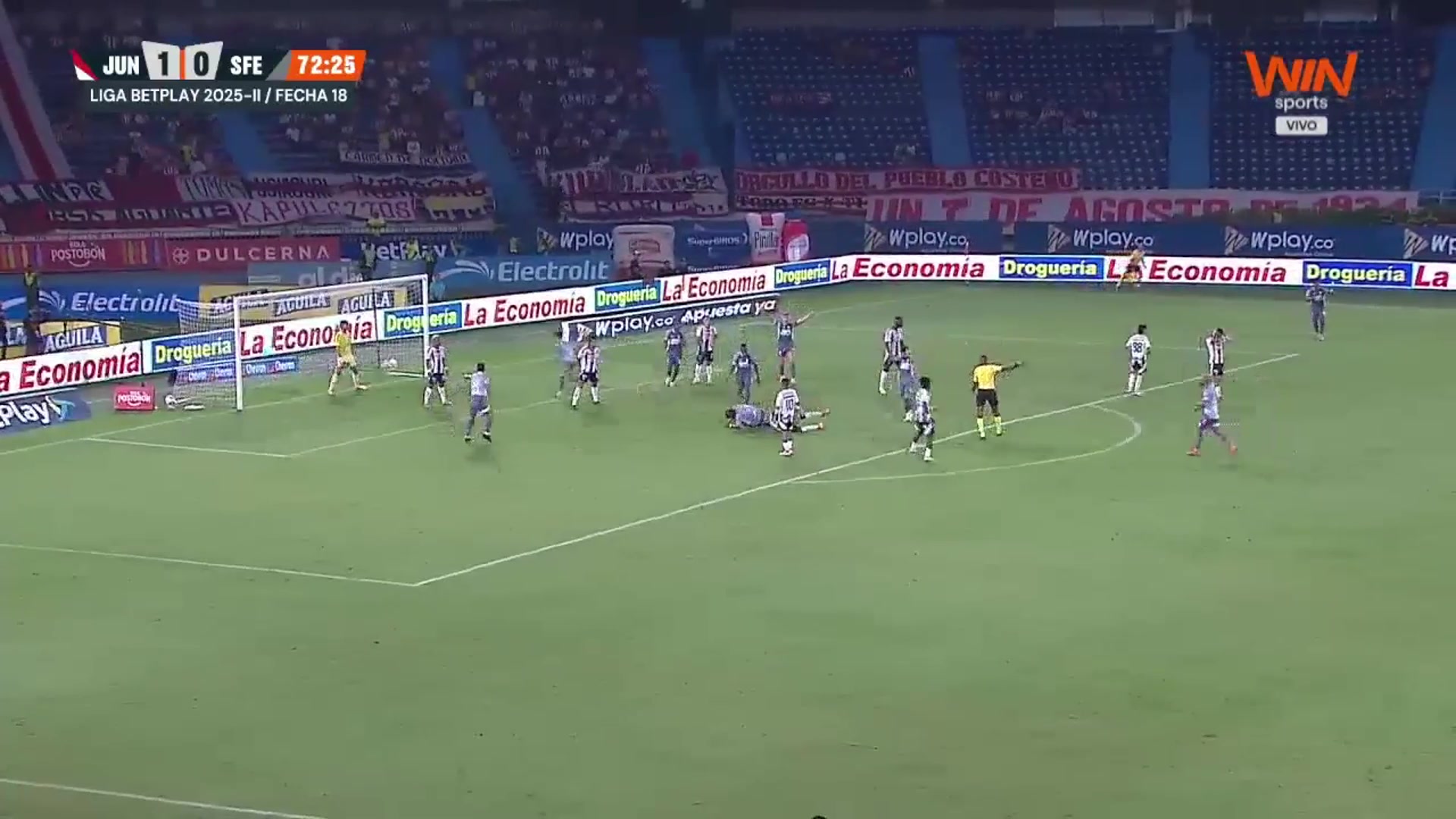 这TM40岁维冈旧将罗达列加在哥伦比亚联赛中的惊天倒钩