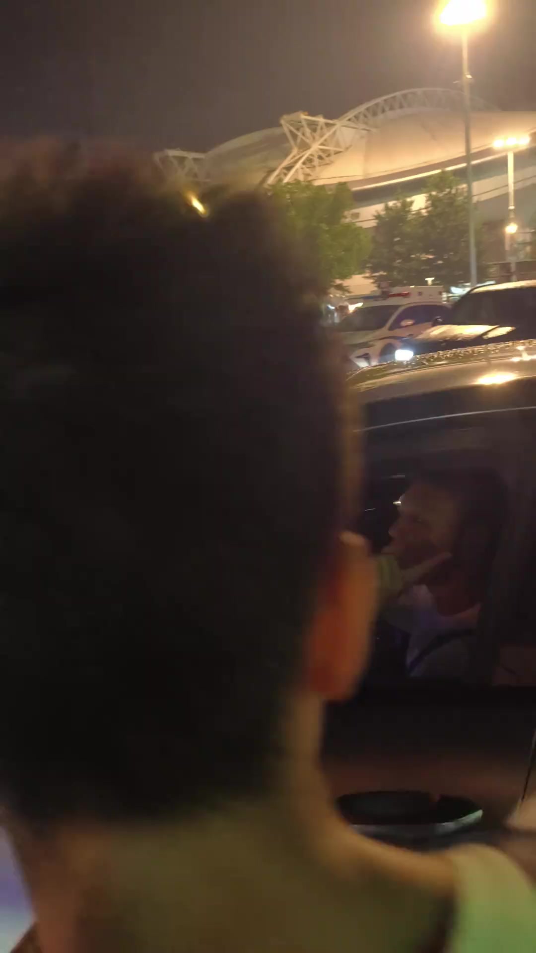 这可能是王钰栋想学开车的原因之一王玉栋还没来得及考驾照