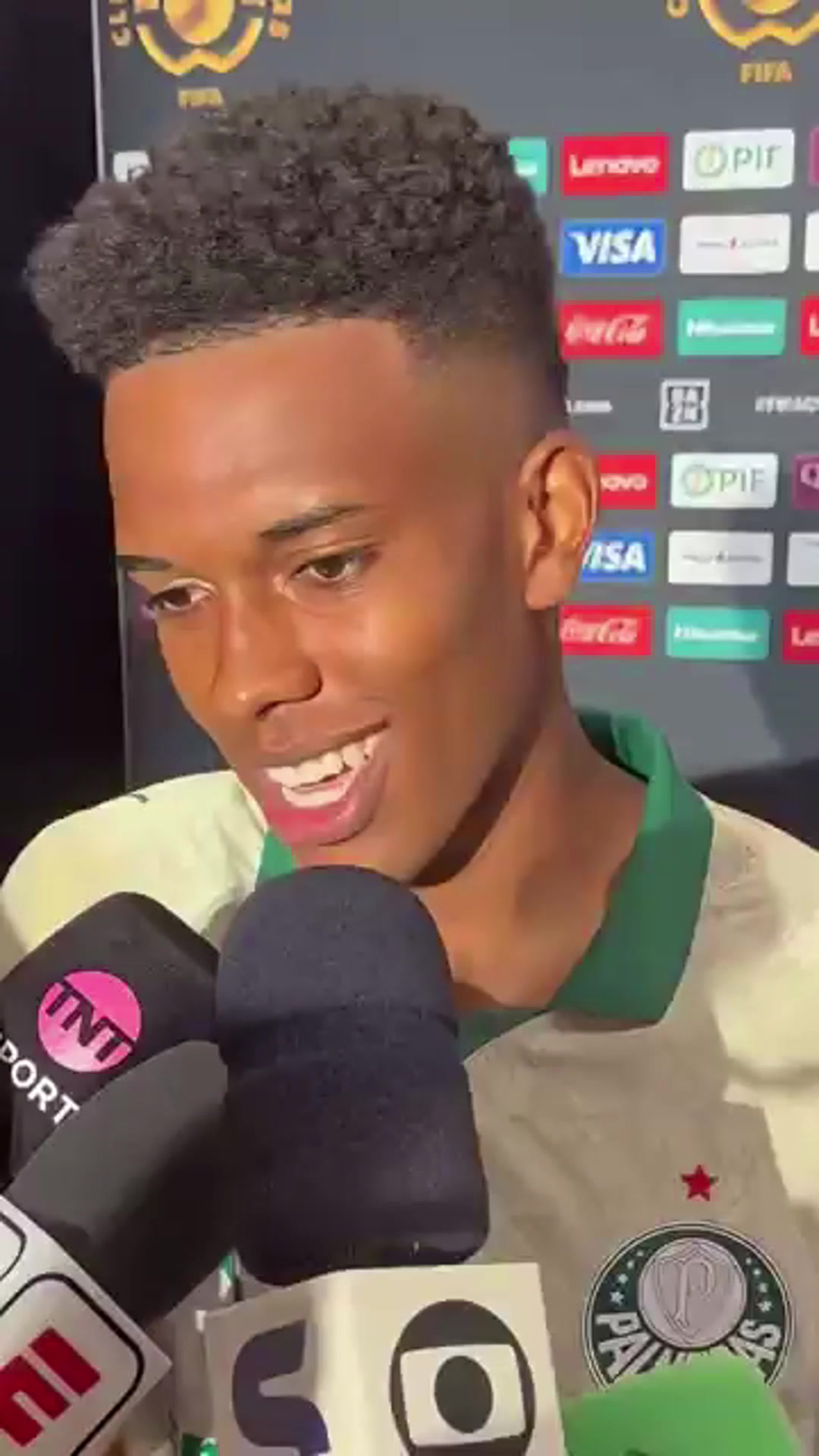 梅吹新吹法埃斯特旺梅西冲我眨了眨眼我腿都在发抖