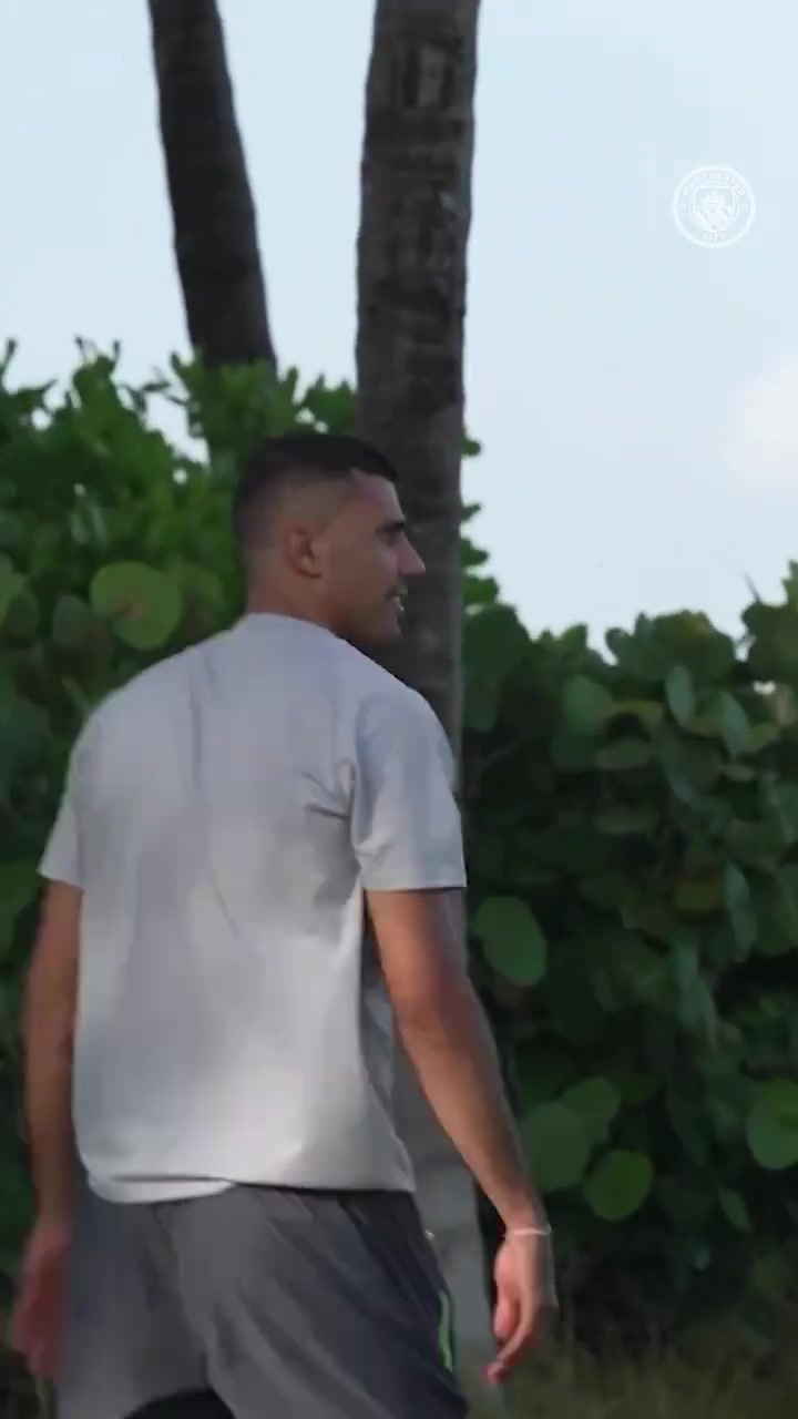 你给几分金球先生罗德里扣篮得分