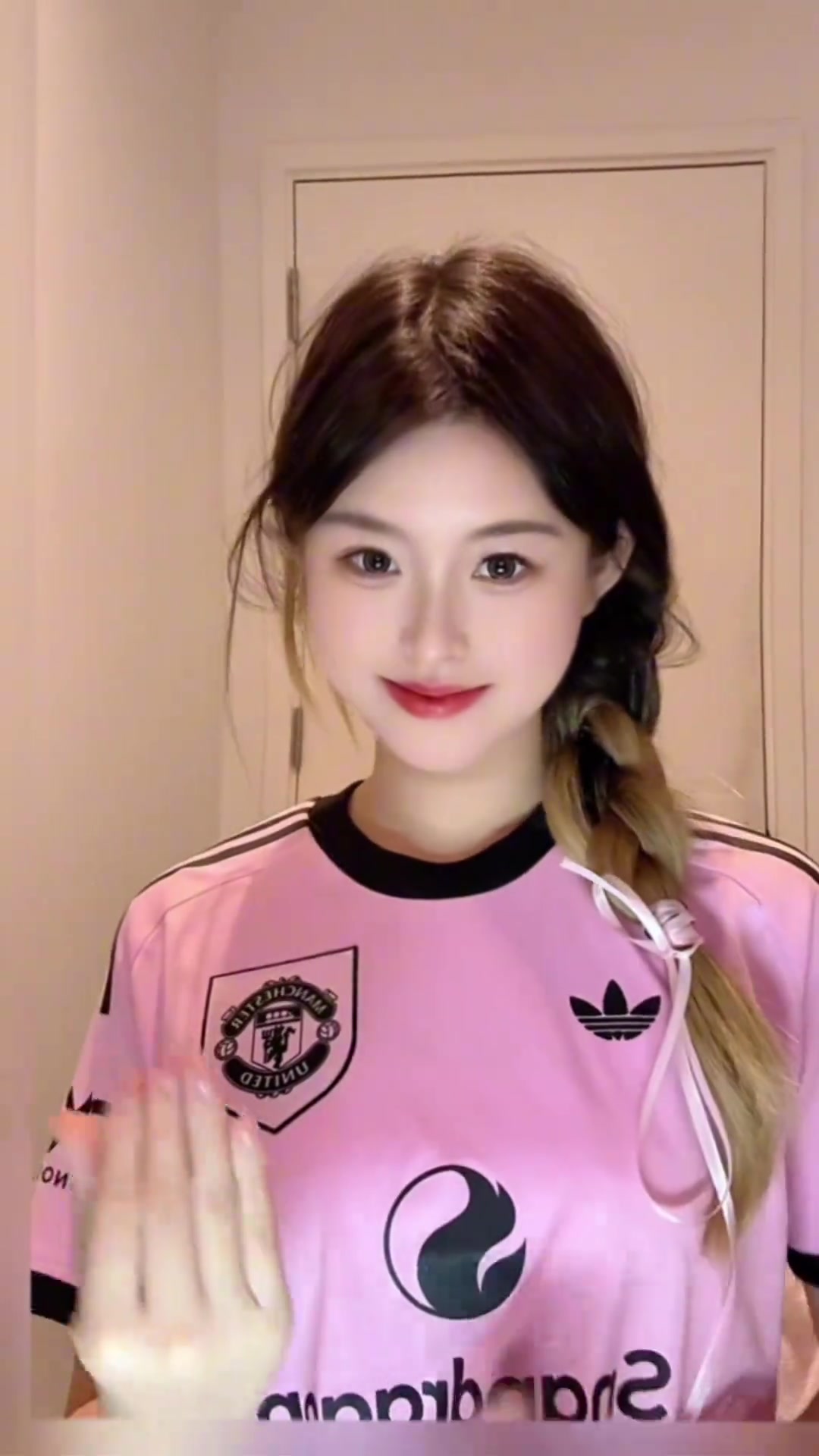 曼联球迷的烦恼红魔女球迷都这么漂亮喜欢哪位真的很难选