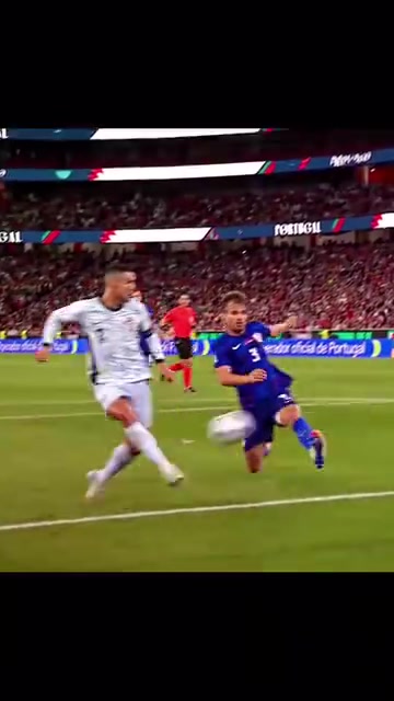 顶级的门前嗅觉C罗总会出现在该出现的位置